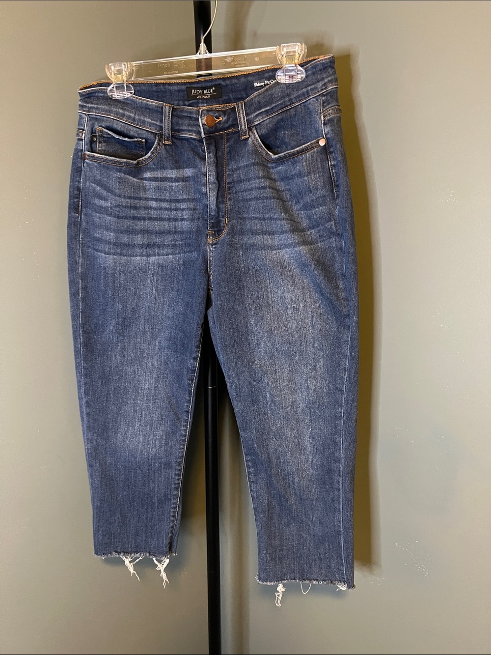 Judy Blue Dark Blue Cropped Raw Hem Ankle Jeans